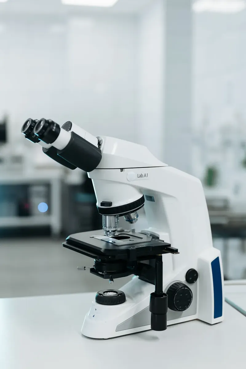 Laboratory microscope