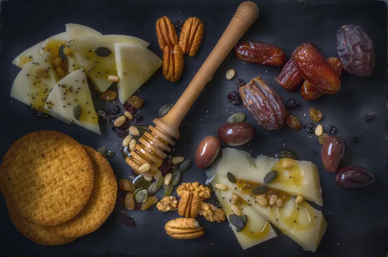 Cheese & honey platter